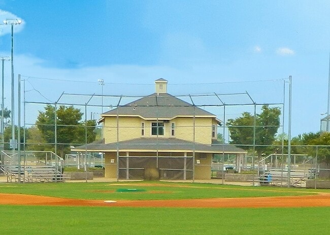 Building Photo - 12917 Tallulah Dr