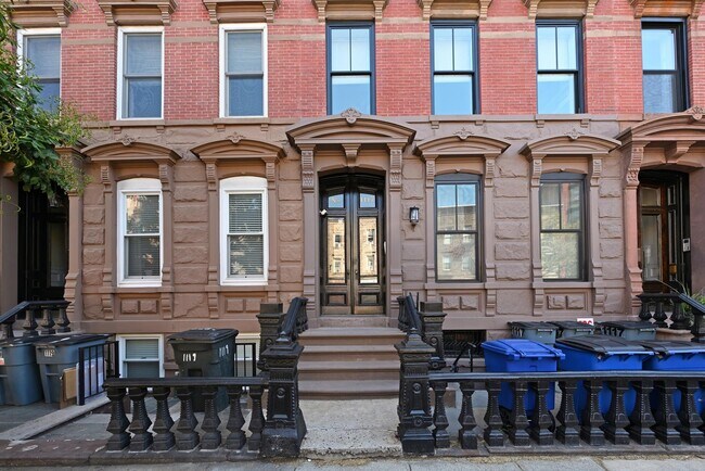 Building Photo - 1117 Washington St