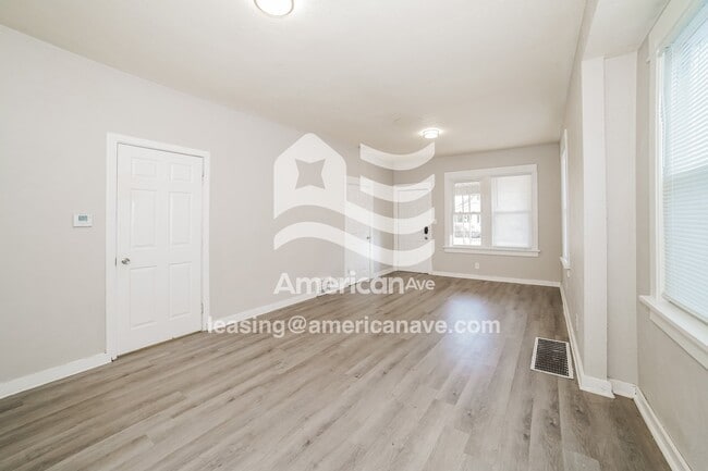 Building Photo - 1915 N Ashley Ct