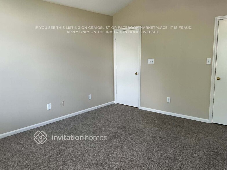 Building Photo - 12000 Cartgate Ln