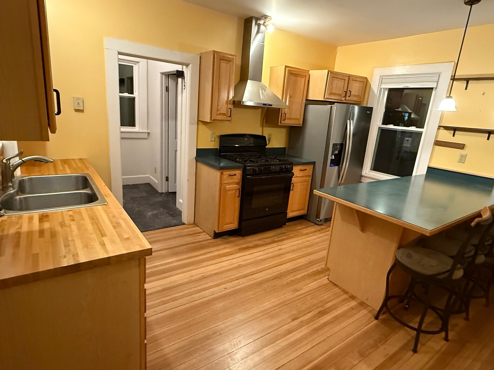 Kitchen - 274 Prospect St