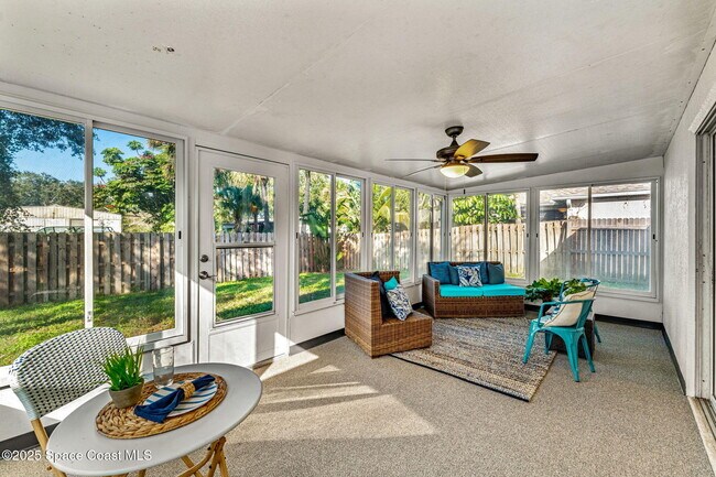 Building Photo - 1560 Vista Lake Cir