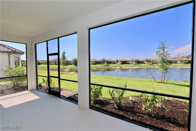 Building Photo - 8437 Rosa Ct