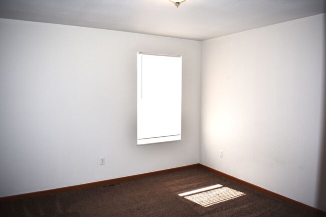 Building Photo - 11789 Ridgeway Dr