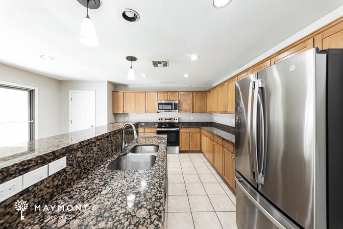 Building Photo - 18417 W Westfall Way