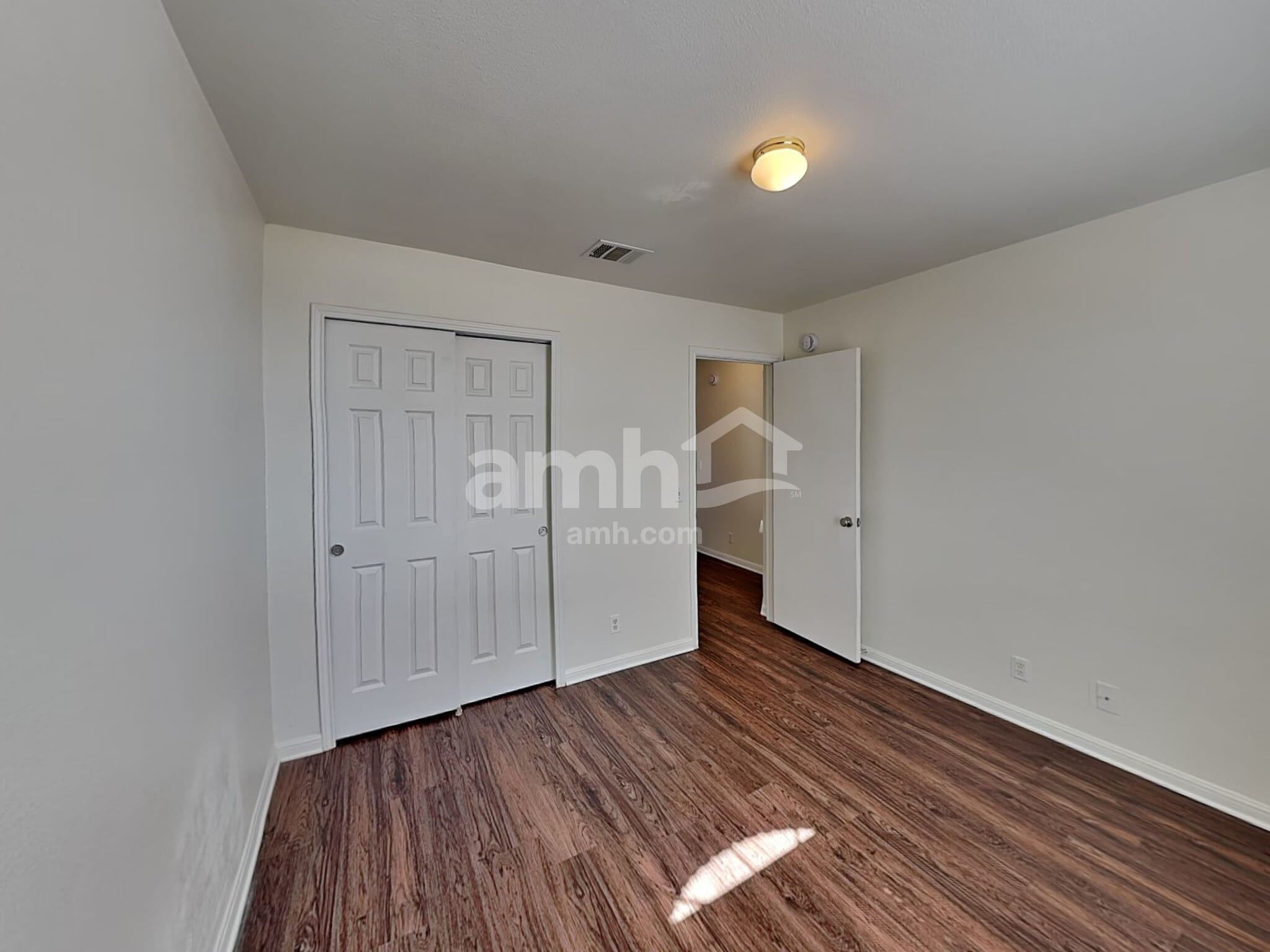 Building Photo - 386 Stennis