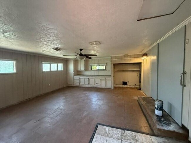 Building Photo - 4556 Beechnut Way