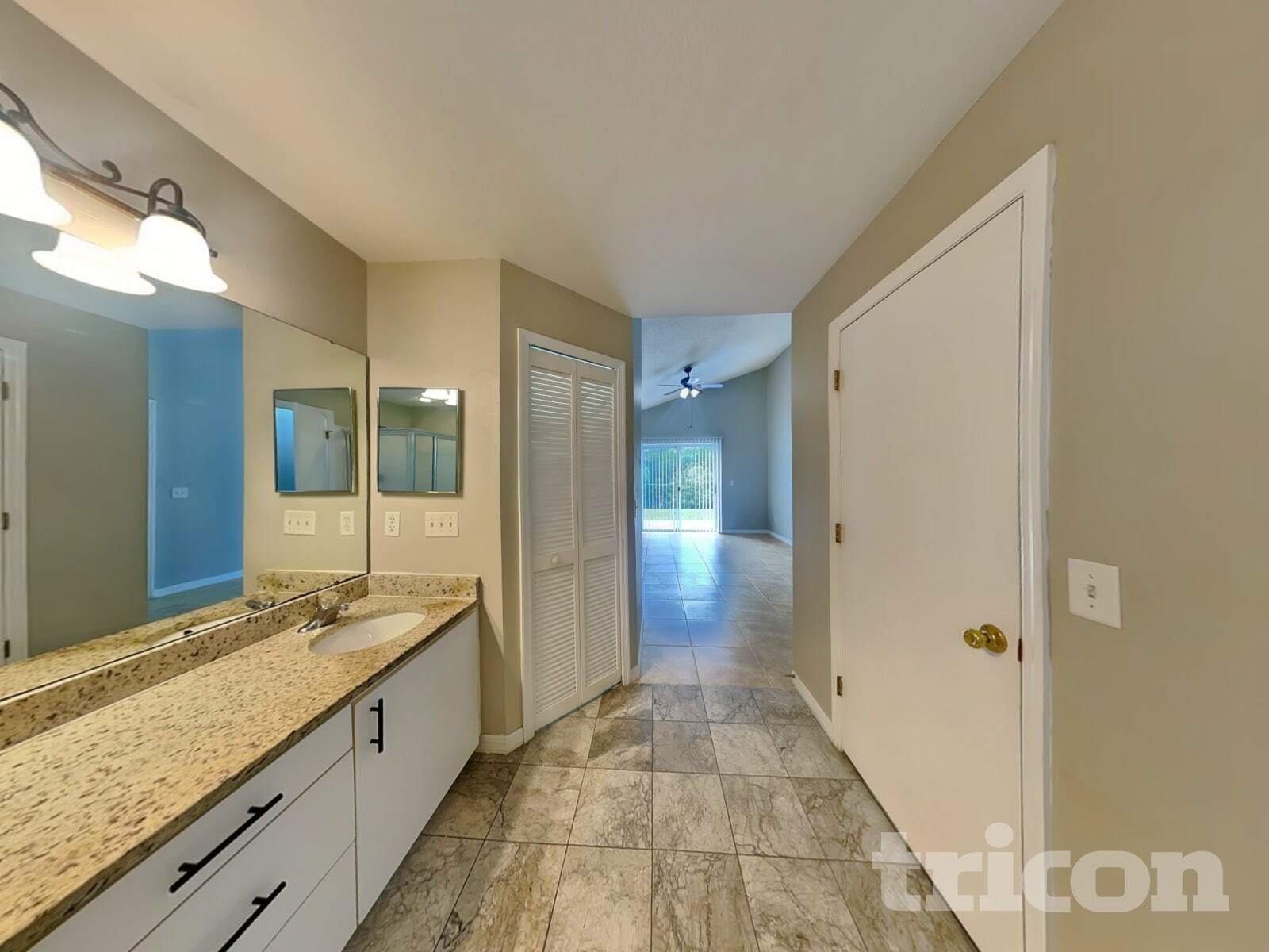 Building Photo - 528 Nevada Loop Rd