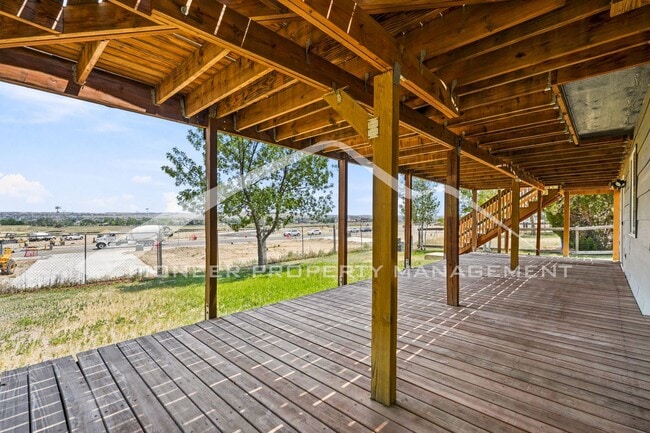 Building Photo - 333 Sanders Cir