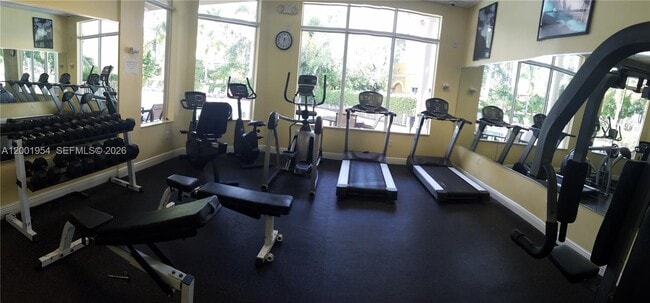 Building Photo - 12722 SW 49th Ct