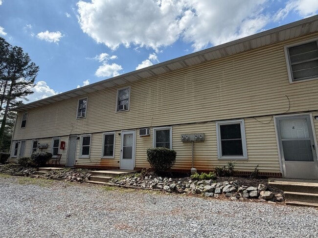 Building Photo - 78 Oak Ridge Dr
