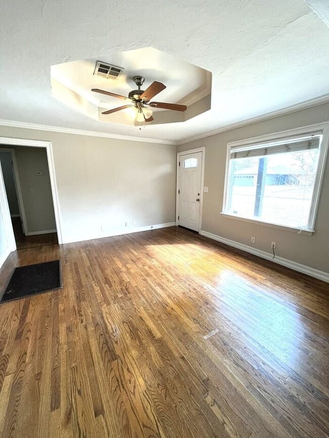 Building Photo - Cute 2 Bed 1.5 Bath in Bethany