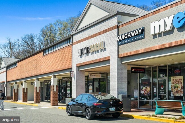 Building Photo - 255 W Falls Station Blvd