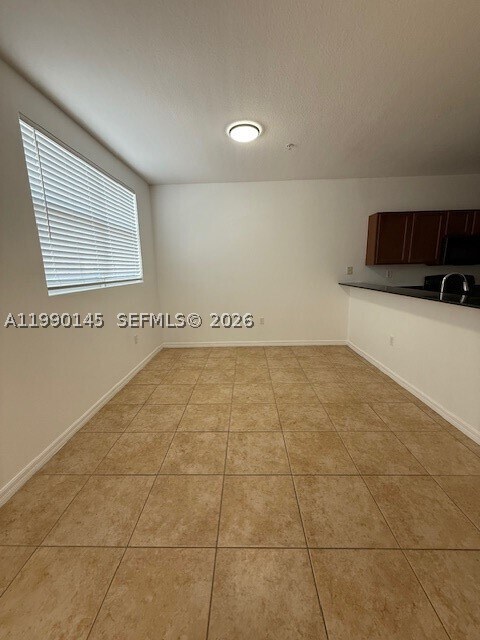 Building Photo - 10870 NW 88th St