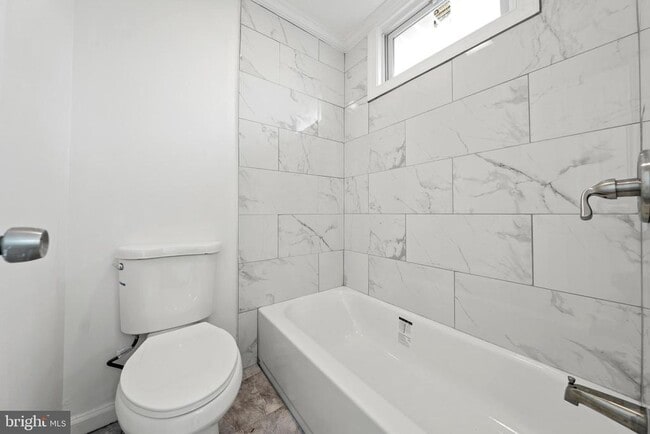 Building Photo - 7515 Pleasant Way