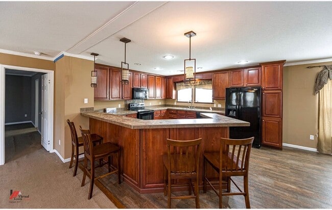 Building Photo - 571 7 Pines Rd