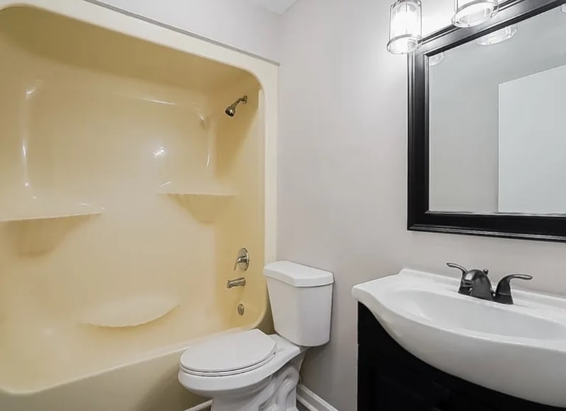 Building Photo - 253 Cedarview Dr