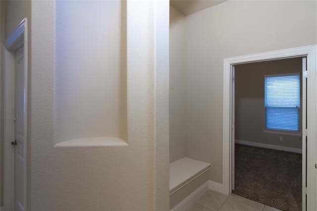 Building Photo - 15613 Renshaw Wy