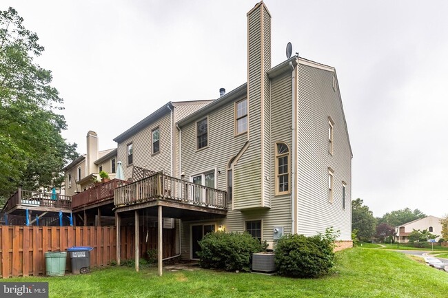 Building Photo - 3883 Zelkova Ct