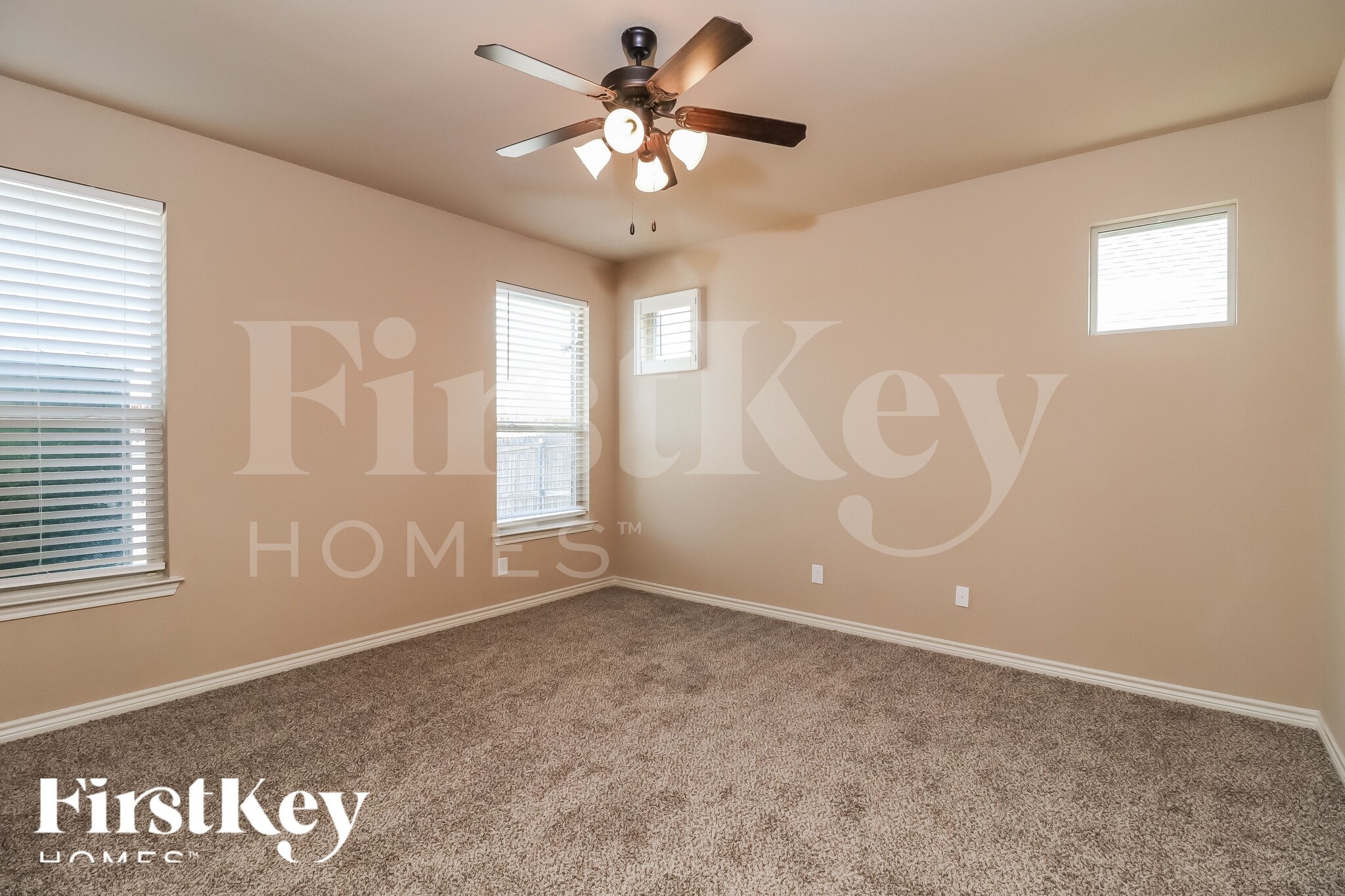 Building Photo - 1005 Destrehan Dr