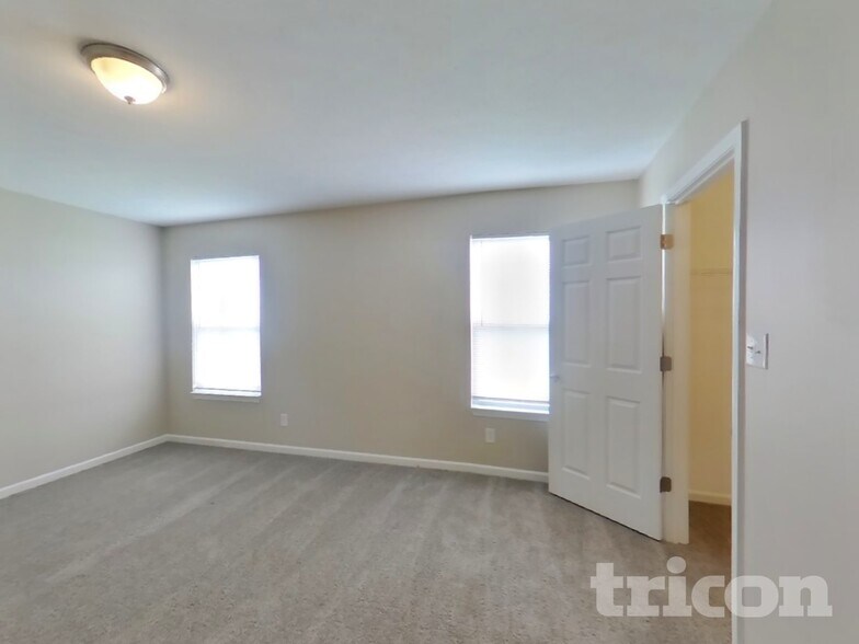 Building Photo - 7650 Lara Lee Dr
