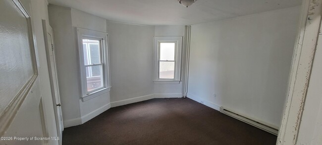 Building Photo - 805 Monroe Ave