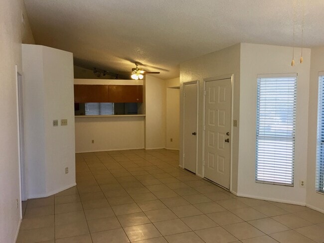 Building Photo - 7040 W Olive Ave