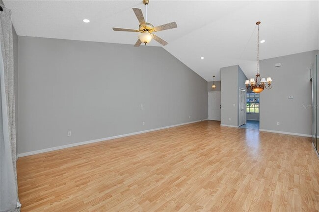 Building Photo - 2411 Bentley Dr