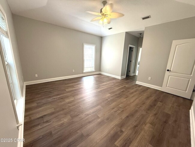 Building Photo - 12207 Lyndell Plantation Dr
