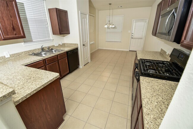 Building Photo - 30507 Ginger Trace Dr