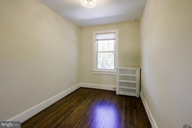 Building Photo - 3712 Garfield St NW