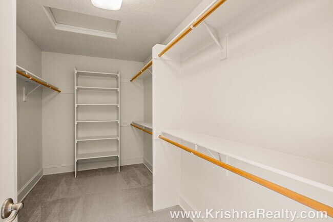 Building Photo - 12834 NW Alsace Ln