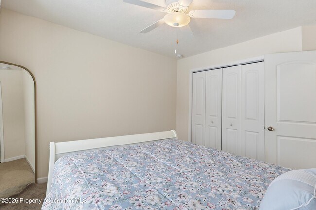 Building Photo - 124 Falcon Ln