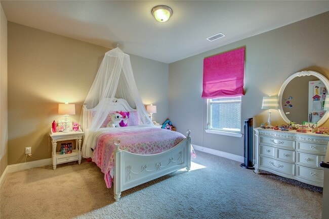 Building Photo - 4194 Ravenbank Dr