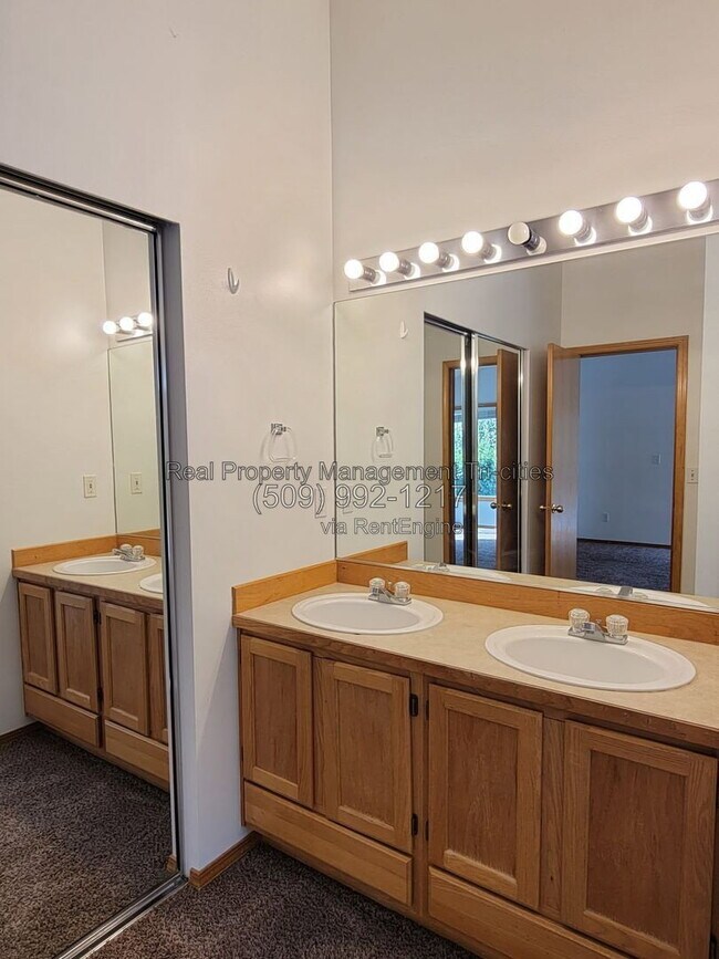 Building Photo - 2567 Prestwick Dr