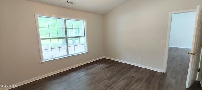 Building Photo - 52 Marsh Dr