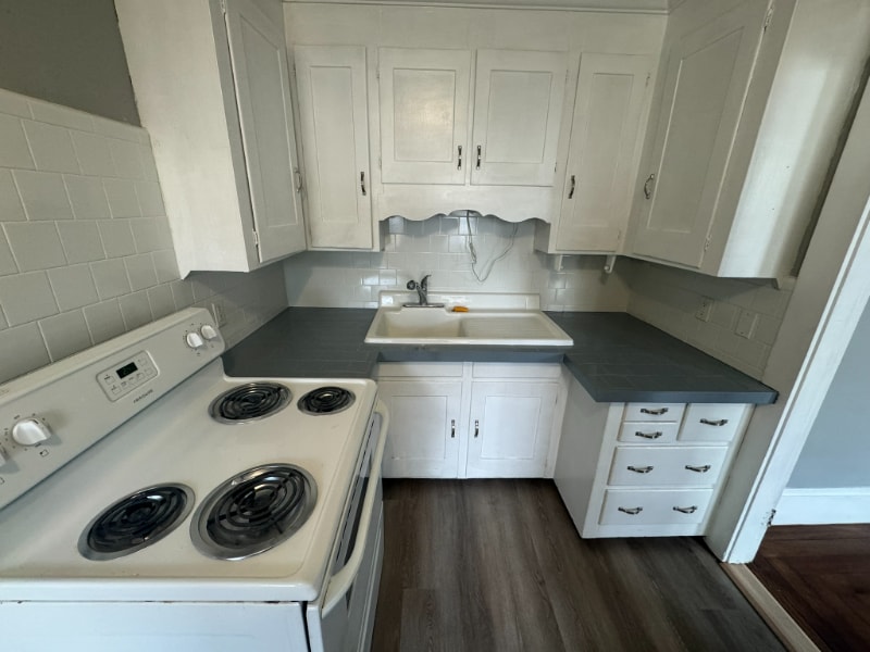 Building Photo - 38 Pengrove St