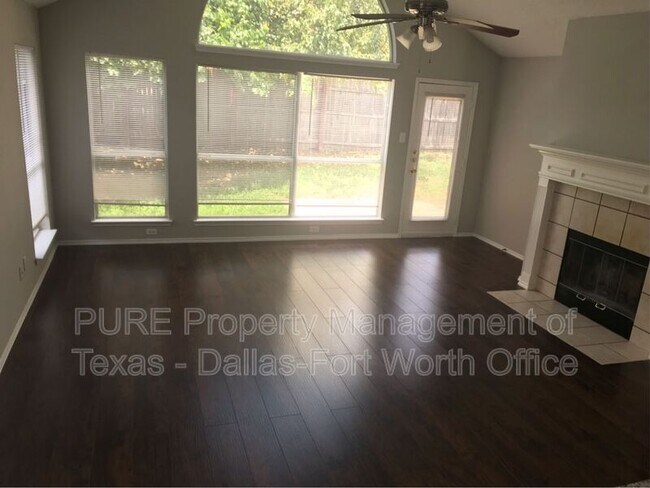 Building Photo - 6208 Bowin Dr