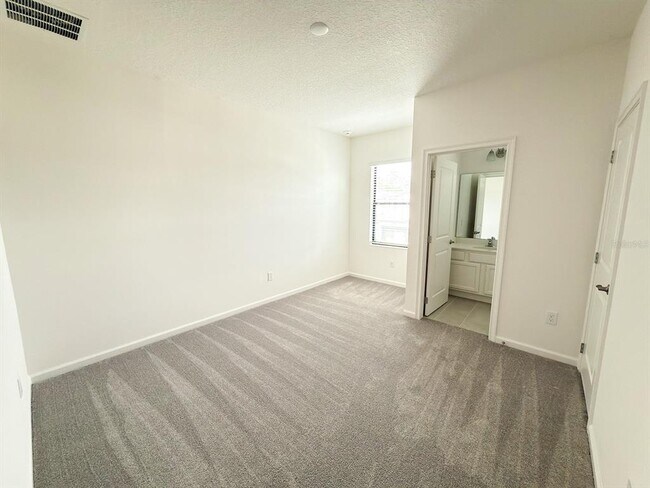 Building Photo - 1250 Butterfly Orchid Rd