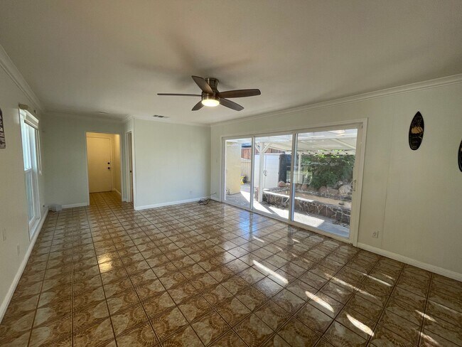 Building Photo - 6520 Havenside Dr