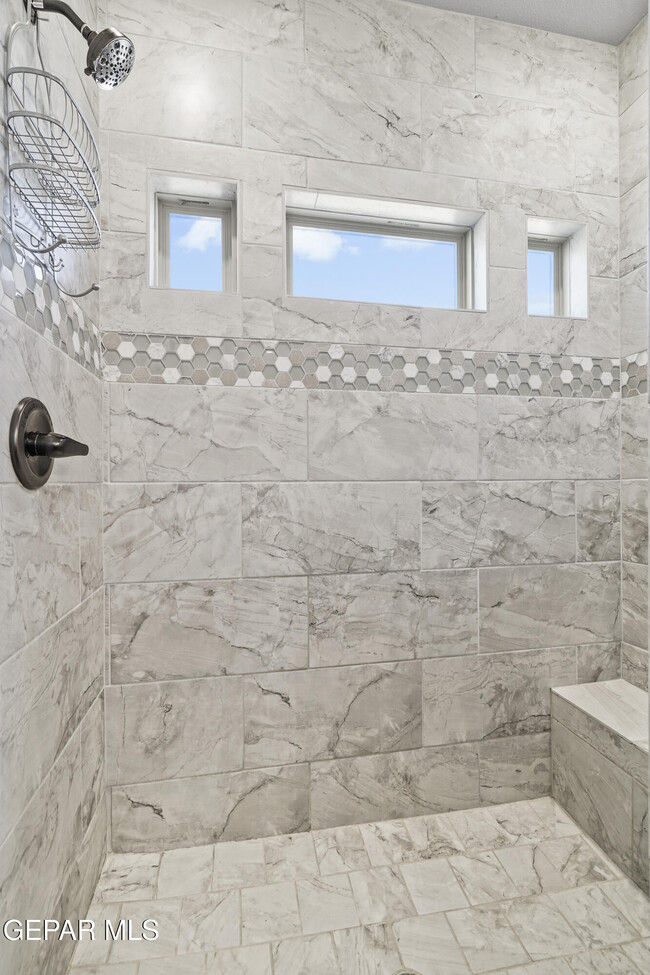 Building Photo - 2521 Mike Price Dr
