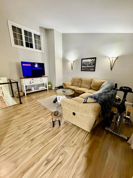 Building Photo - 26179 Westview