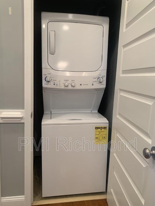 Building Photo - 2106 Cedar St