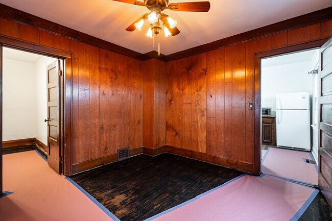 Building Photo - Charming 3-Bed Home in Bayview!  Pets Welcome!