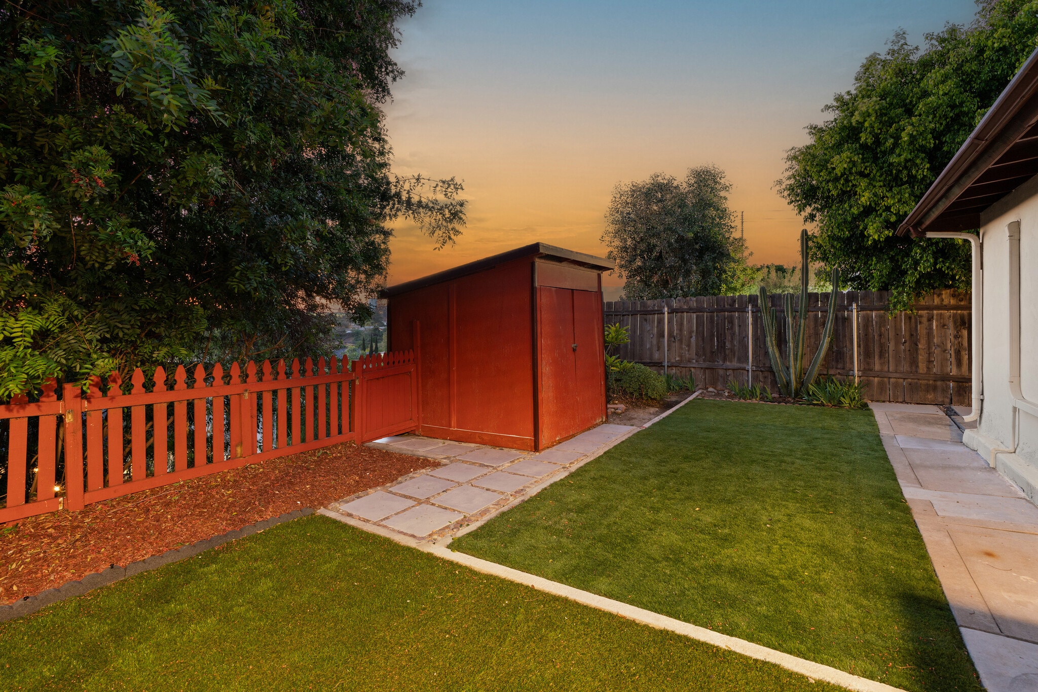 Building Photo - 3440 Hershey St