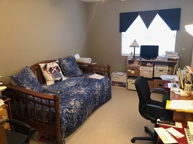 Office - 1604 W Edgewater Ave