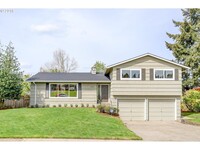 Building Photo - 14017 NE Sacramento St