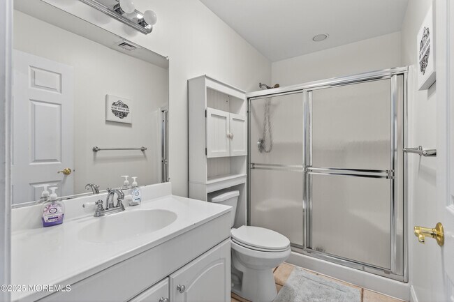 Building Photo - 19 Haddonfield Ave