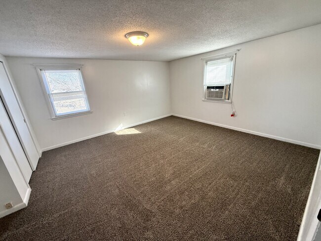 Building Photo - 1405 Webb Ridge Rd