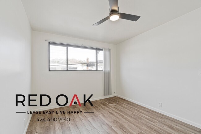 Building Photo - 1051 N Ogden Dr